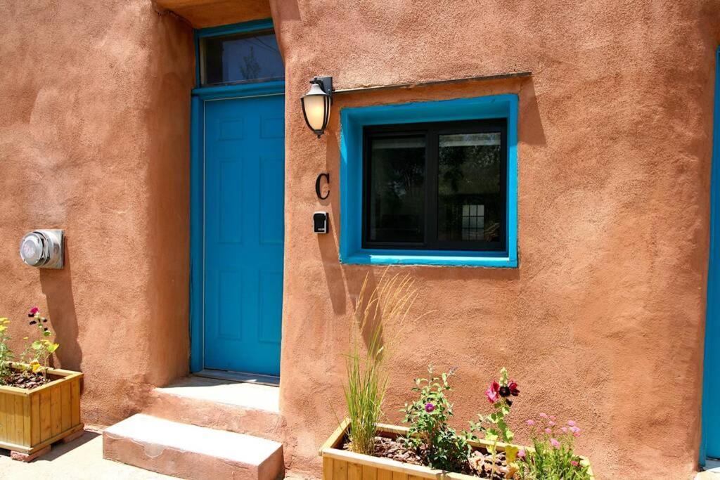 Closson Getaway - Courtyard - Railyard And Plaza Santa Fe Bagian luar foto